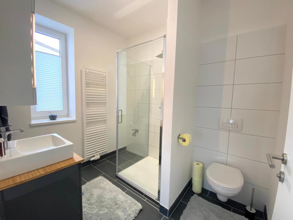 White Inn - Kuschelige Ferienwohnung Murzzuschlag Ngoại thất bức ảnh