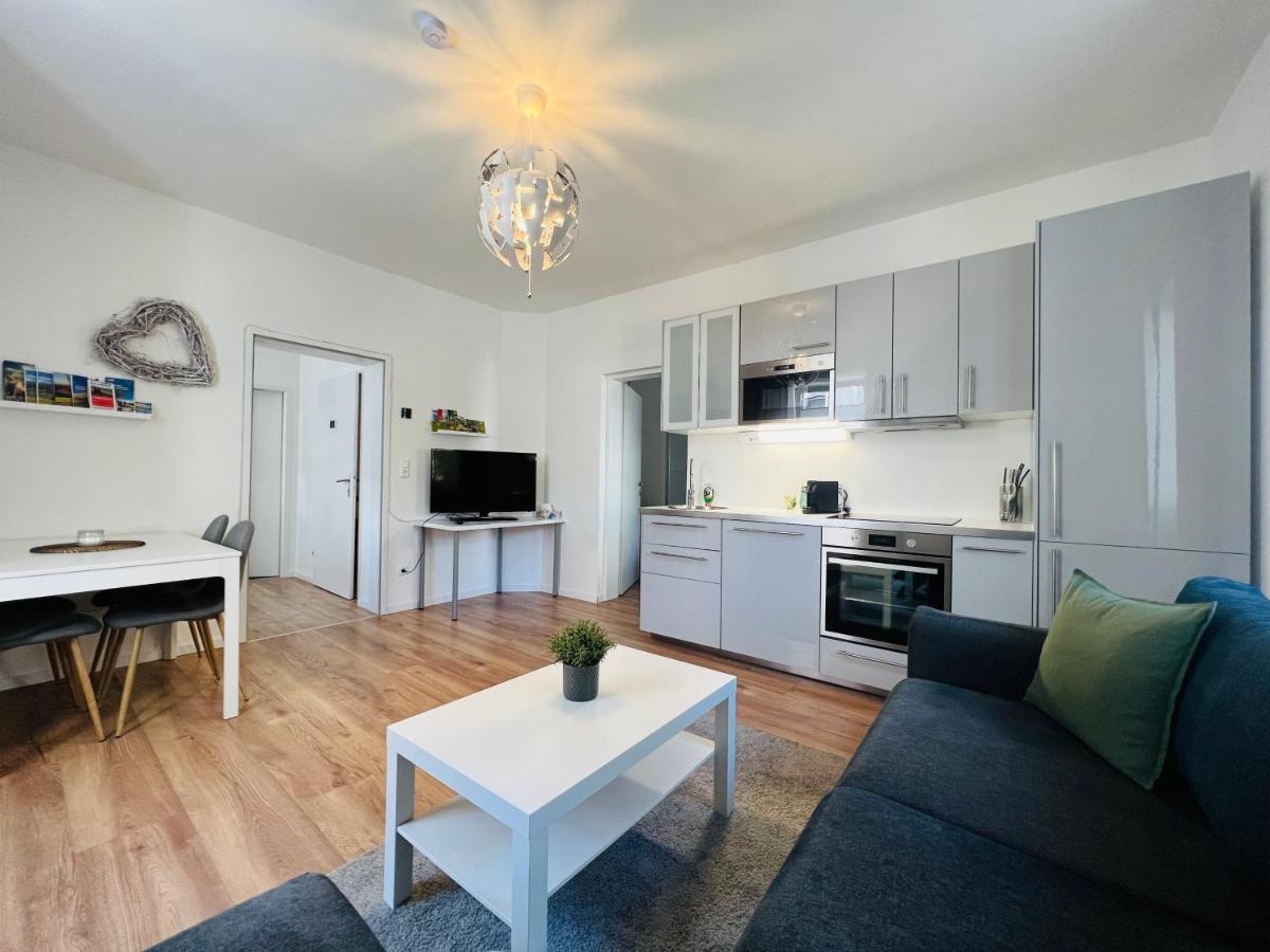 White Inn - Kuschelige Ferienwohnung Murzzuschlag Ngoại thất bức ảnh